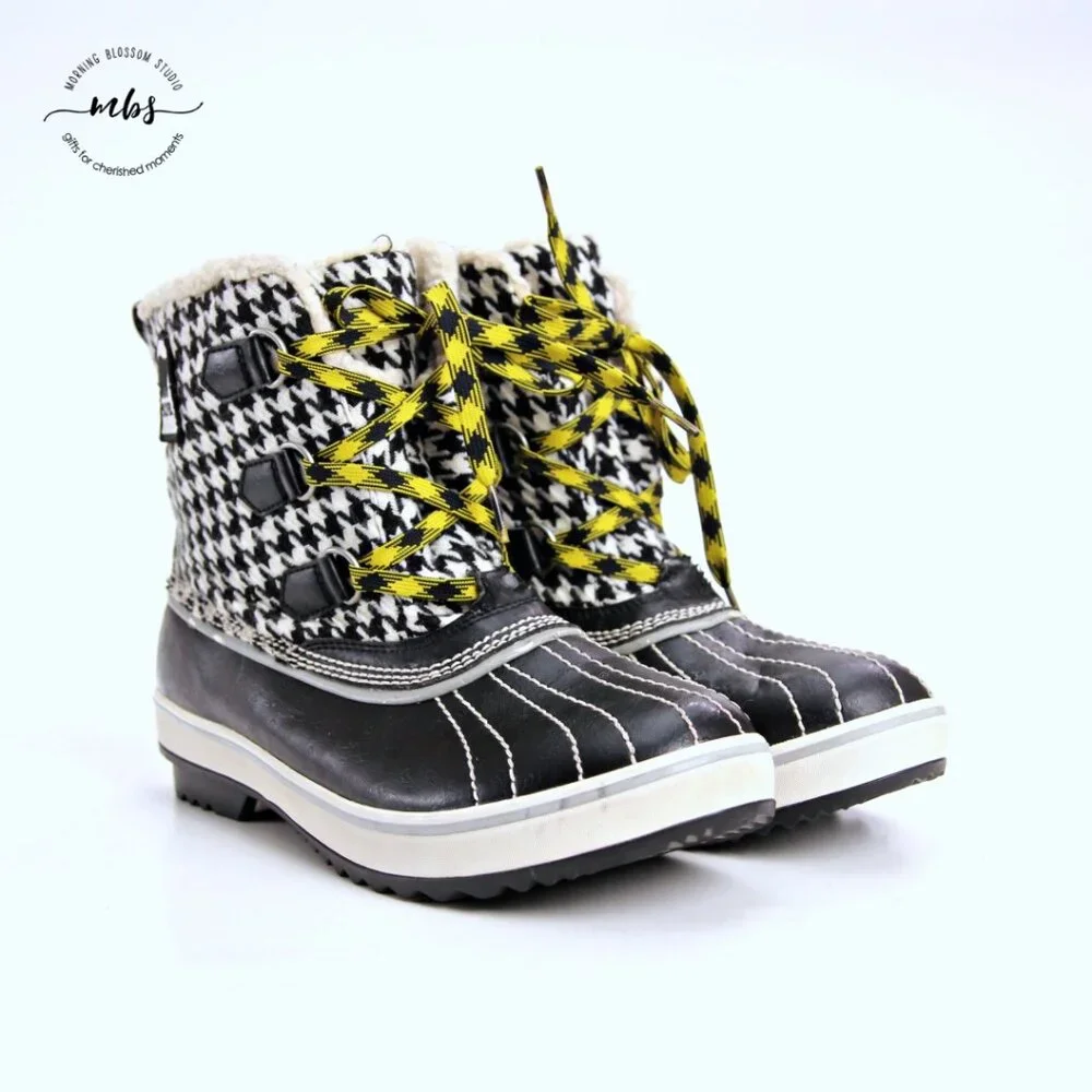 Sorel Tivoli Houndstooth Boots Black White Women 10